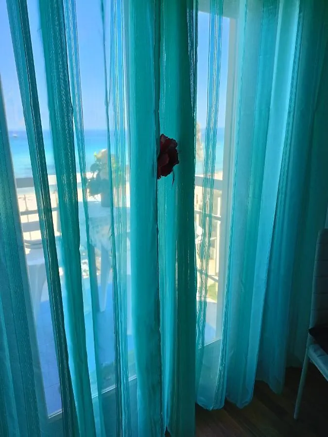 La Perla Sul Mare Apartment Mondello Homestay
